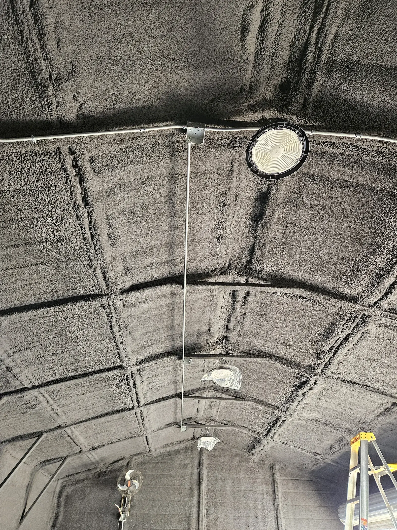 Steel conduit ceiling drop to LED fixture